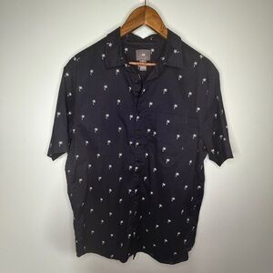 H&M Navy Short-Sleeve Button-Up Shirt with White Palm Print